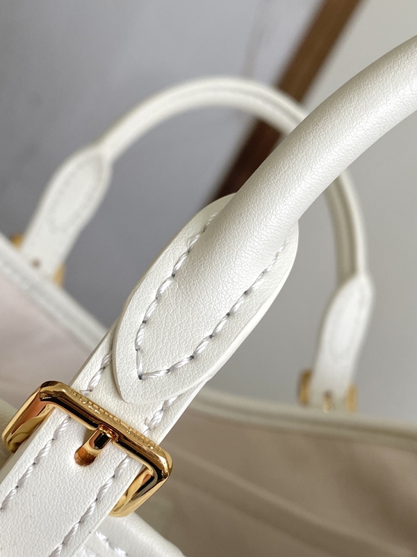 ルイヴィトンバッグ素材ディテール